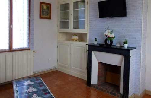 Avesnes-en-Val House | Homerez - Beautiful house for 6 ppl. at Avesnes-en-Val