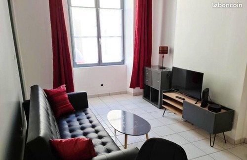 Beaugency Apartment | Homerez - Beautiful apartement for 3 ppl. at Beaugency
