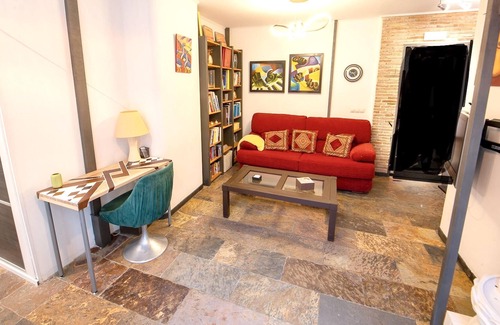 San Juan Bautista Apartment | Homerez - Beautiful appartement for 2 ppl. with garden at Madrid