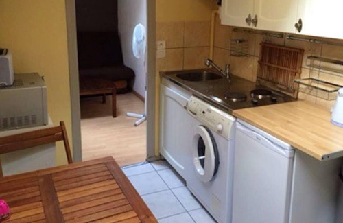 Roanne Apartment | Homerez - Beautiful appartement for 4 ppl. with garden and terrace at Roanne