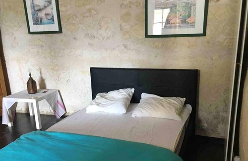 Chateauvieux House | Homerez - Beautiful house for 5 ppl. with garden and terrace at Châteauvieux