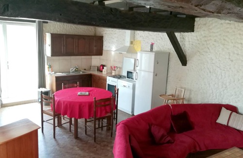 Questembert House | Homerez - Beautiful house for 4 ppl. with terrace at Questembert