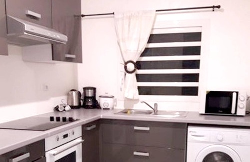 Saint-Joseph House | Homerez - Beautiful house for 4 ppl. with garden and terrace at Le Lamentin