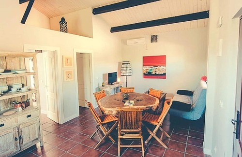Canamero House | Homerez - Beautiful house for 6 ppl. with shared pool and terrace at Cañamero
