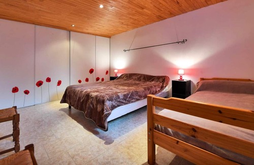 Belvezet House | Homerez - Beautiful house for 5 ppl. with terrace at Belvezet