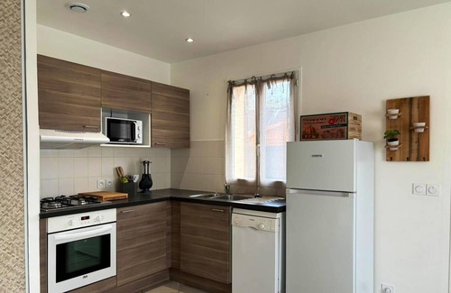 Gasny House | Homerez - Beautiful house for 4 ppl. with terrace at Gasny