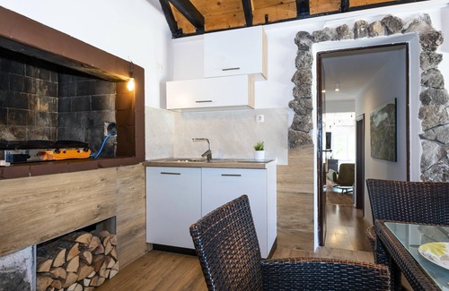 Jadrtovac House | Homerez - Big house 5 km away from the beach for 9 ppl. with swimming-pool