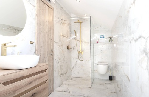 Jadrtovac House | Homerez - Big house 5 km away from the beach for 9 ppl. with swimming-pool