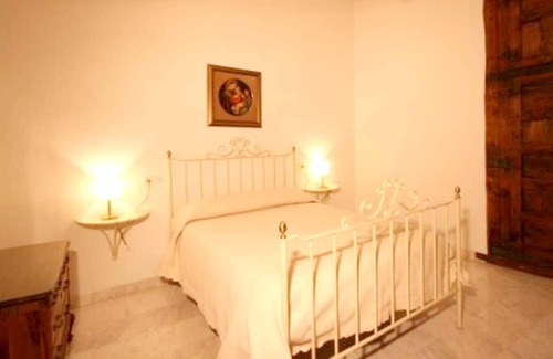 Ayora House | Homerez - Big house for 23 ppl. with terrace at Ayora