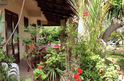 Parghelia Apartment | Homerez - Bright House in Vibo Valentia, Shared Pool