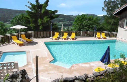 Le Tholy Ski Chalet | Homerez - Charming Chalet in Le Tholy with Shared Pool