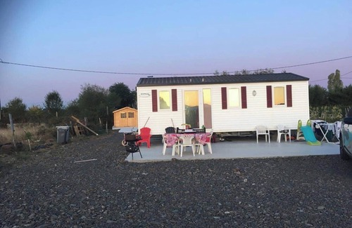 Saint-Pierre House | Homerez - Charming House, Saint-Pierre, garden