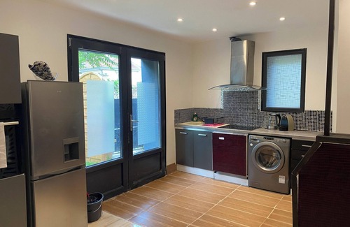 Centre House | Homerez - Charming house in Montmorency with fenced garden