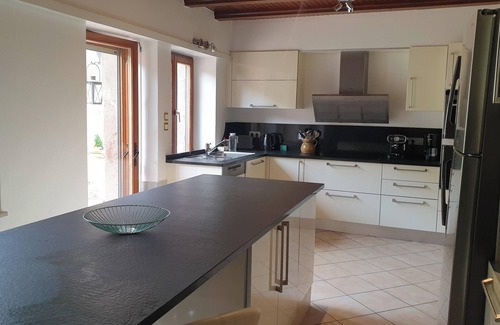 Bassemberg House | Homerez - Charming house in Bassemberg with a fenced garden