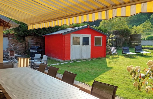 Bassemberg House | Homerez - Charming house in Bassemberg with a fenced garden