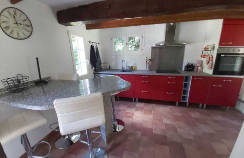 Annebault House | Homerez - Charming house in Annebault with fenced garden and barbecue