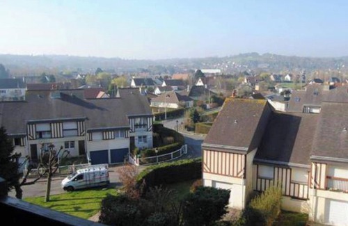 Villers-sur-Mer Apartment | Homerez - Cozy Apartment in Villers-sur-Mer, 50 m²