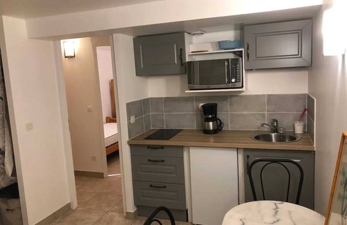 Vienne Apartment | Homerez - Cozy Apartment in Vienne of 30 m²