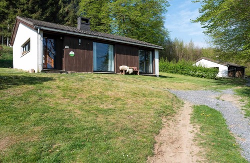 Ortheuville Ski Chalet | Homerez - Cozy Chalet near Tenneville