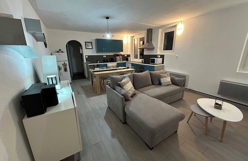 Luzenac Apartment | Homerez - Cozy flat in Luzenac
