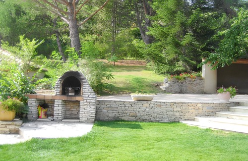Cereste Villa | Homerez - Elegant Villa in Céreste with Private Pool and Jacuzzi
