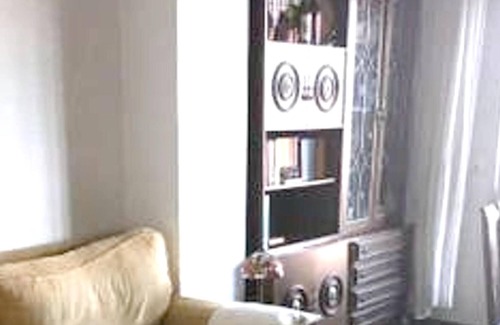 El Ensanche Zona Nuova Apartment | Homerez - Beautiful apartement for 4 ppl. with terrace at Santiago de Compostela