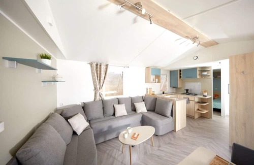 Coulanges House | Homerez - Family Bungalow with Garden in Onzain