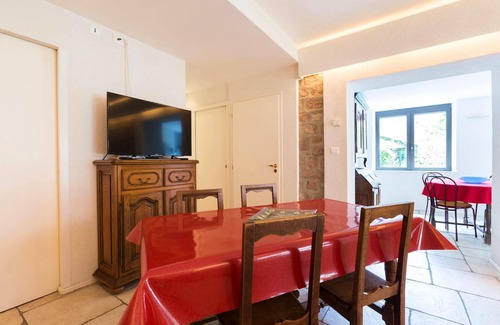 Saint-Die Apartment | Homerez - Flat – Saint-Dié-des-Vosges