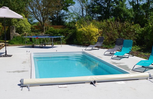 Cricqueville-en-Bessin Villa | Homerez - Amazing villa 3 km away from the beach for 8 ppl. with swimming-pool