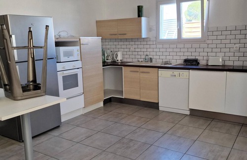Saint-Privat-des-Vieux Villa | Homerez - Villa in Saint-Privat-des-Vieux