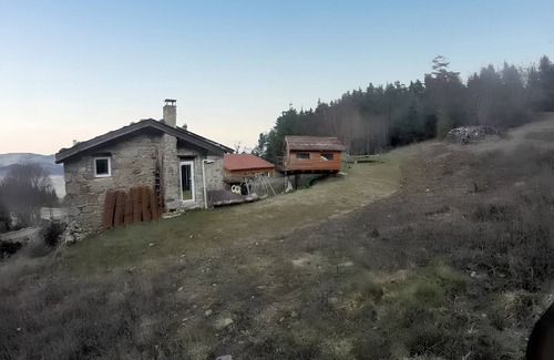 Saint-Sauveur-en-Rue House | Homerez - House in Saint-Sauveur-en-Rue