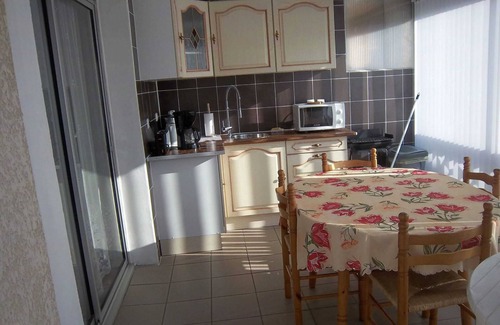 Sainte-Marie-la-Mer House | Homerez - House in Sainte-Marie-la-Mer