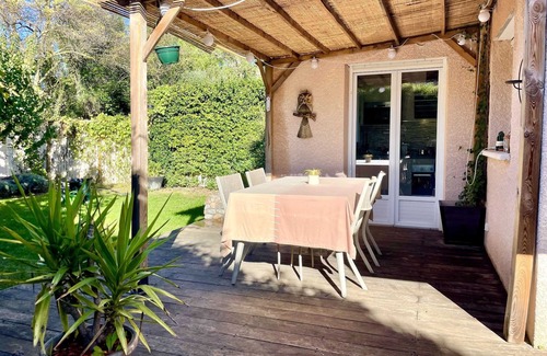 Saint-Gely-du-Fesc House | Homerez - House in Saint-Gély-du-Fesc