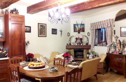 Siggiewi House | Homerez - House 2 km away from the beach for 2 ppl. with jacuzzi at Siġġiewi