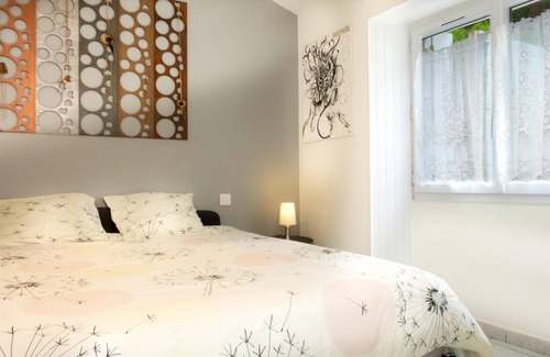 La Gaubretiere House | Homerez - House for 4 ppl. with shared pool, jacuzzi and spa at La Gaubretière