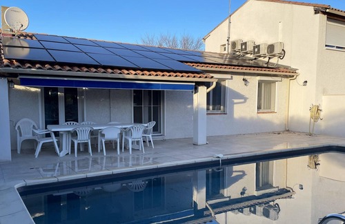La Calmette House | Homerez - House for 3 ppl. with swimming-pool, garden and terrace at La Calmette