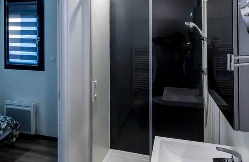 Homps House | Homerez - House for 6 ppl. with shared pool, garden and terrace at Homps