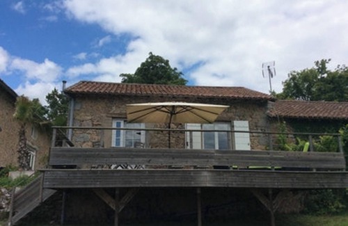 Abjat-sur-Bandiat House | Homerez - House with Pool in Abjat-sur-Bandiat