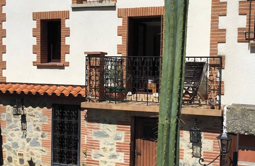 Ceret House | Homerez - House in Céret with garden