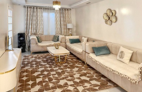 Drancy House | Homerez - House in Drancy, near RER B.