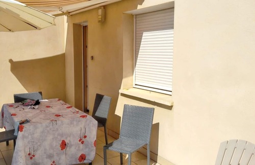 Nant House | Homerez - House in Nant with pool