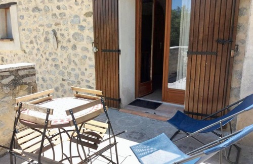 Sainte-Jalle House | Homerez - House in Sainte-Jalle