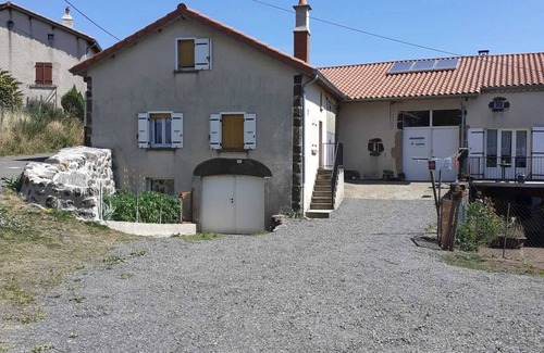 Landos House | Homerez - House with 3 bedrooms in Landos with mountain view