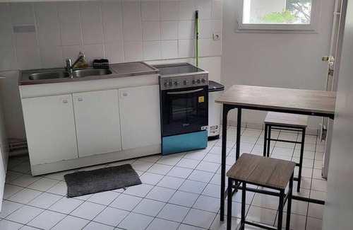 Asnieres-sur-Seine Apartment | Homerez - Luxurious Apartment in Asnières - 102 sqm