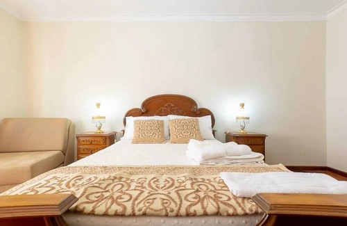 Valenca Other | Homerez - Majestic Manor in Valença with private pool