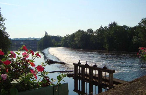 Argenton-sur-Creuse House | Homerez - Nice property for 6 ppl. with swimming-pool at Argenton-sur-Creuse