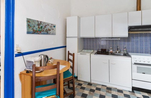 Sens Apartment | Homerez - Nice appartement for 2 ppl. with garden at Sens