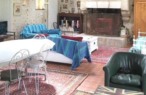 Colonard-Corubert House | Homerez - Nice property for 6 ppl. with terrace at Colonard-Corubert