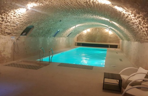 Vernou-sur-Brenne Apartment | Homerez - Nice appartement for 6 ppl. with shared pool at Vernou-sur-Brenne
