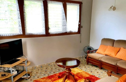 Le Lorrain House | Homerez - Nice house for 2 ppl. with terrace at Le Lorrain